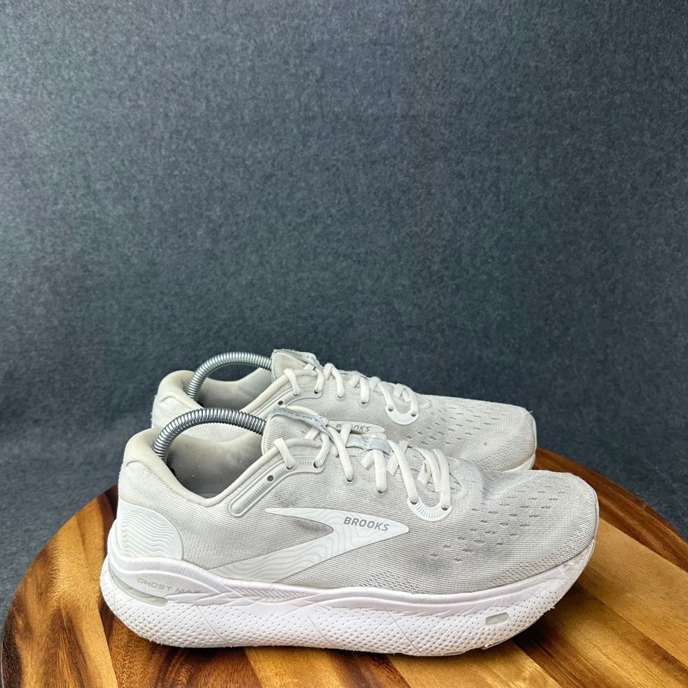 Brooks Ghost Max Womens Running Shoes White Oyster 1203951B124 Size 11 Medium B